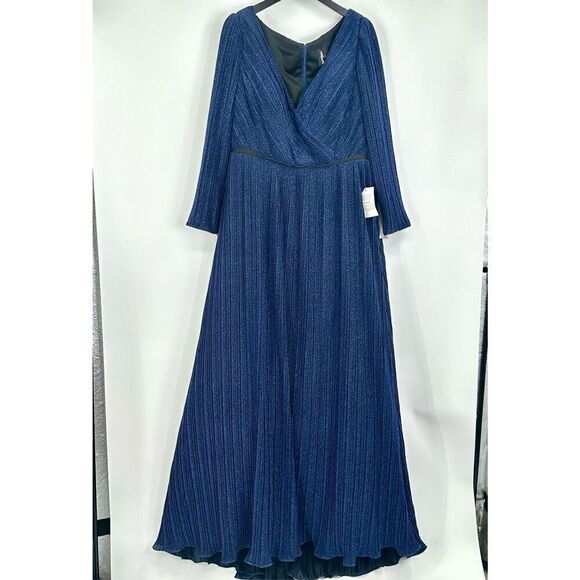 Mac Duggal NWT size 18W shimmering v neck long sleeve gown 48892 plus size mothe - Picture 8 of 16